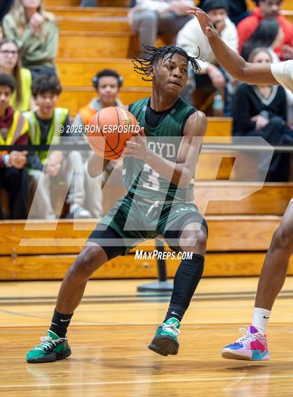 Thumbnail 1 in  Bay Shore vs William Floyd (NYSPHSAA Section XI Class AAA Semifinals) photogallery.