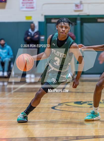 Thumbnail 2 in  Bay Shore vs William Floyd (NYSPHSAA Section XI Class AAA Semifinals) photogallery.