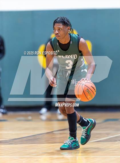 Thumbnail 2 in  Bay Shore vs William Floyd (NYSPHSAA Section XI Class AAA Semifinals) photogallery.