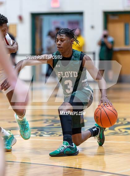 Thumbnail 2 in  Bay Shore vs William Floyd (NYSPHSAA Section XI Class AAA Semifinals) photogallery.