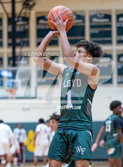 Thumbnail 3 in  Bay Shore vs William Floyd (NYSPHSAA Section XI Class AAA Semifinals) photogallery.