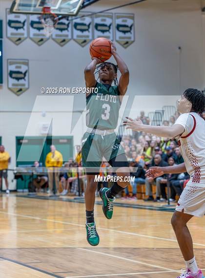 Thumbnail 2 in  Bay Shore vs William Floyd (NYSPHSAA Section XI Class AAA Semifinals) photogallery.