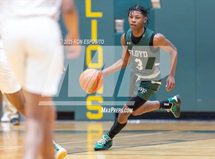 Thumbnail 2 in  Bay Shore vs William Floyd (NYSPHSAA Section XI Class AAA Semifinals) photogallery.