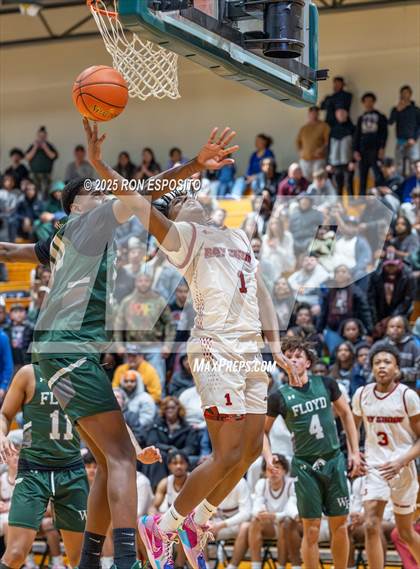Thumbnail 2 in  Bay Shore vs William Floyd (NYSPHSAA Section XI Class AAA Semifinals) photogallery.