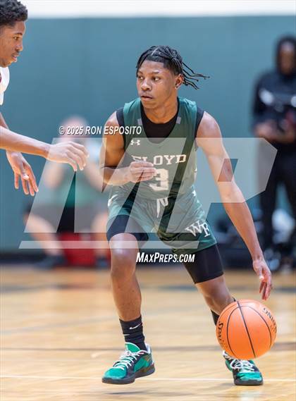 Thumbnail 1 in  Bay Shore vs William Floyd (NYSPHSAA Section XI Class AAA Semifinals) photogallery.