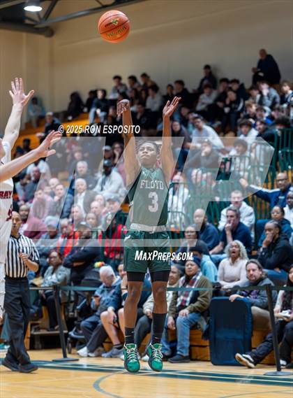 Thumbnail 1 in  Bay Shore vs William Floyd (NYSPHSAA Section XI Class AAA Semifinals) photogallery.