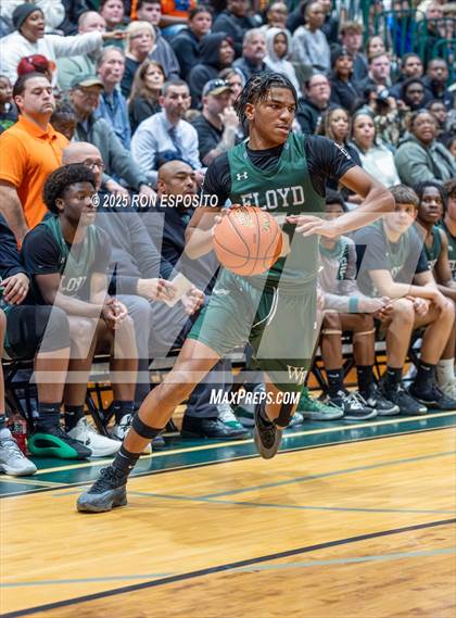 Thumbnail 2 in  Bay Shore vs William Floyd (NYSPHSAA Section XI Class AAA Semifinals) photogallery.