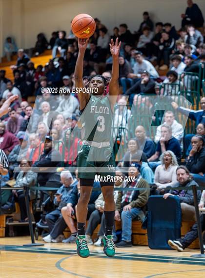 Thumbnail 2 in  Bay Shore vs William Floyd (NYSPHSAA Section XI Class AAA Semifinals) photogallery.