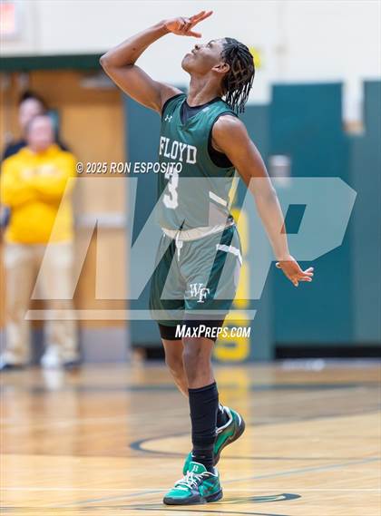 Thumbnail 3 in  Bay Shore vs William Floyd (NYSPHSAA Section XI Class AAA Semifinals) photogallery.