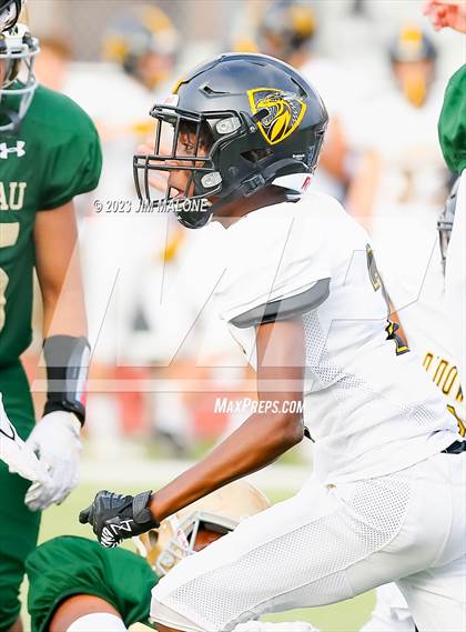 Thumbnail 3 in Bishop O'Dowd @ Moreau Catholic photogallery.