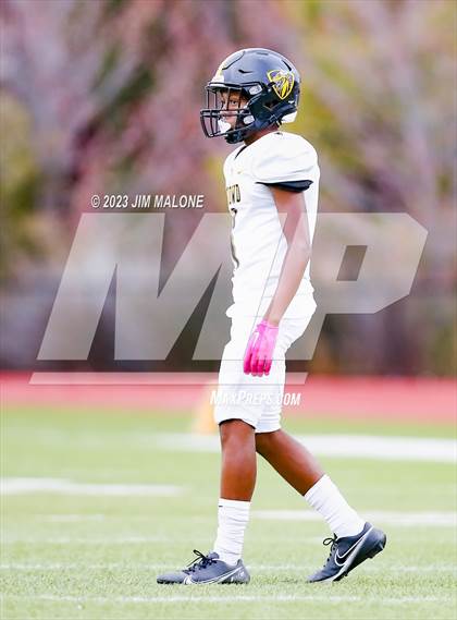 Thumbnail 3 in Bishop O'Dowd @ Moreau Catholic photogallery.