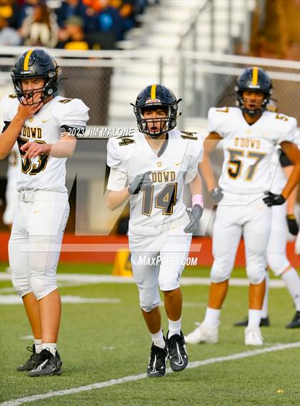 Thumbnail 2 in Bishop O'Dowd @ Moreau Catholic photogallery.