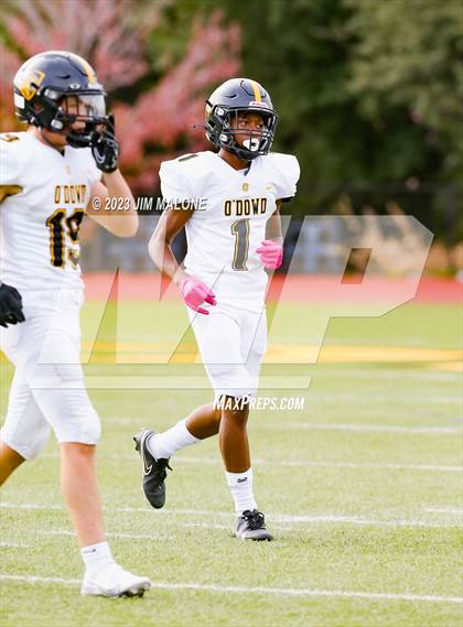 Thumbnail 2 in Bishop O'Dowd @ Moreau Catholic photogallery.