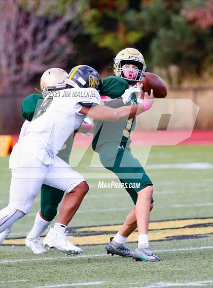 Thumbnail 3 in Bishop O'Dowd @ Moreau Catholic photogallery.