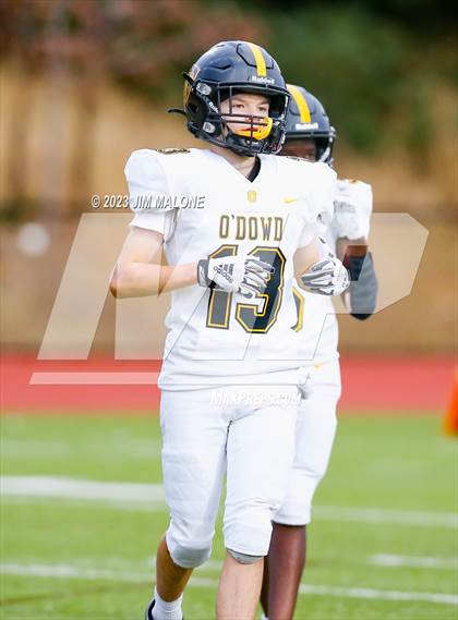 Thumbnail 2 in Bishop O'Dowd @ Moreau Catholic photogallery.