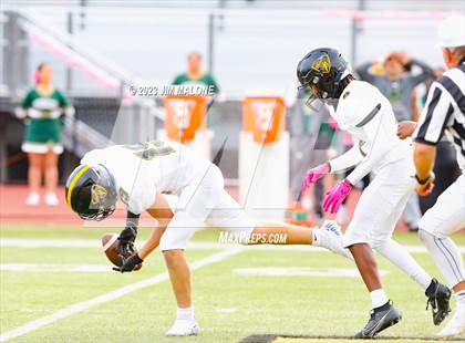 Thumbnail 3 in Bishop O'Dowd @ Moreau Catholic photogallery.