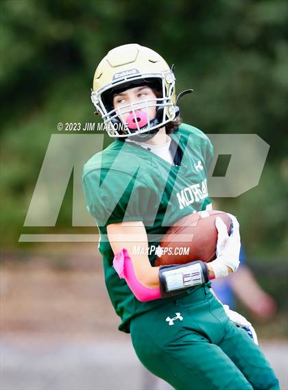 Thumbnail 2 in Bishop O'Dowd @ Moreau Catholic photogallery.