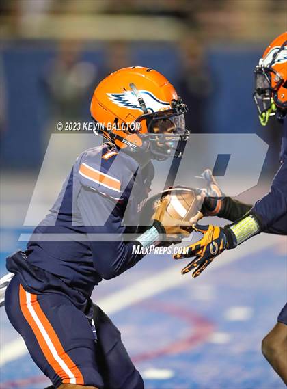 Thumbnail 3 in Loyola @ Chaminade photogallery.