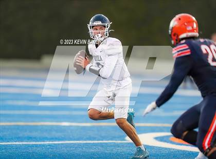 Thumbnail 1 in Loyola @ Chaminade photogallery.