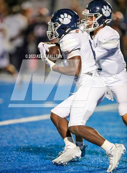 Thumbnail 1 in Loyola @ Chaminade photogallery.