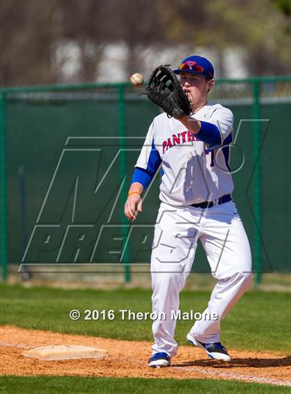 Thumbnail 3 in Lewisburg vs Bartlett photogallery.