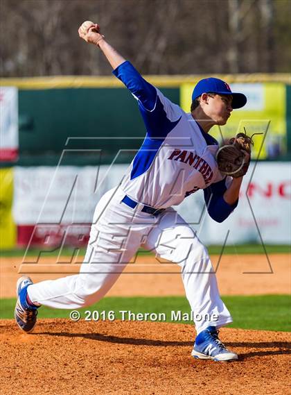 Thumbnail 2 in Lewisburg vs Bartlett photogallery.