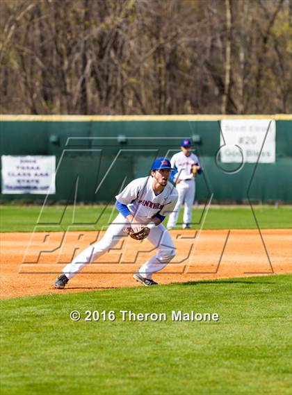 Thumbnail 1 in Lewisburg vs Bartlett photogallery.