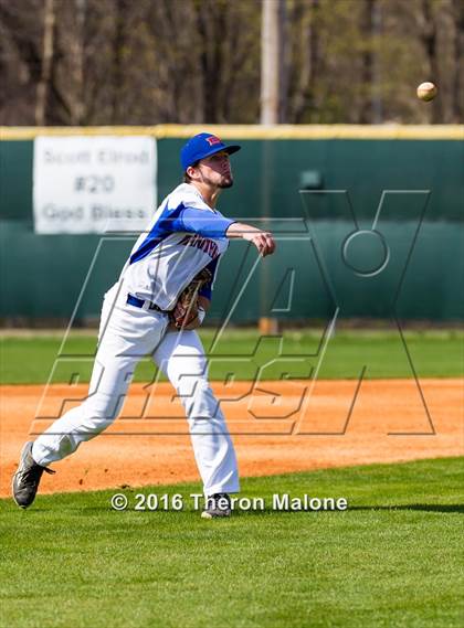 Thumbnail 2 in Lewisburg vs Bartlett photogallery.