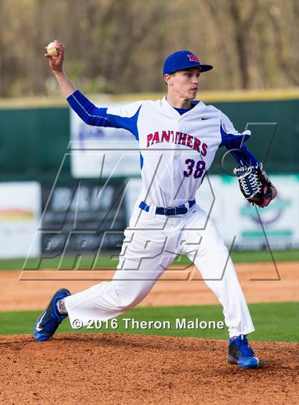 Thumbnail 2 in Lewisburg vs Bartlett photogallery.