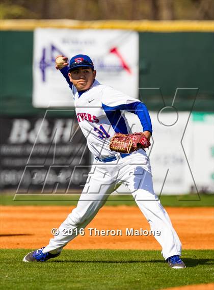 Thumbnail 2 in Lewisburg vs Bartlett photogallery.