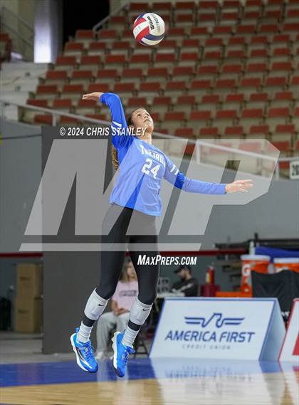 Thumbnail 3 in Valley Christian vs. Seton Catholic (AIA-3A Final) photogallery.