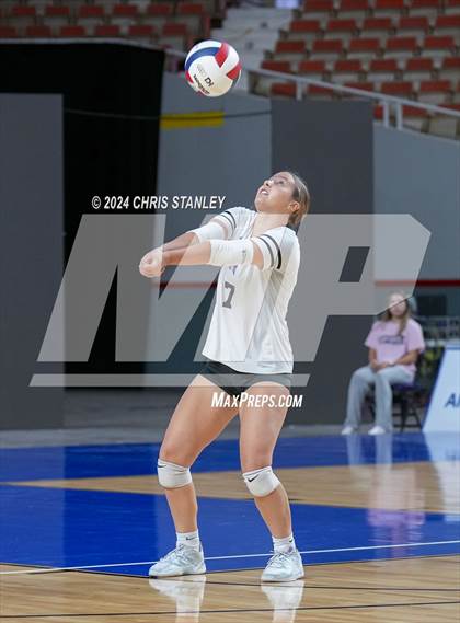 Thumbnail 2 in Valley Christian vs. Seton Catholic (AIA-3A Final) photogallery.