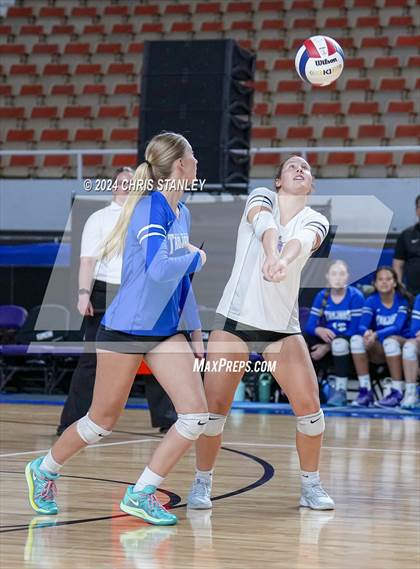Thumbnail 3 in Valley Christian vs. Seton Catholic (AIA-3A Final) photogallery.
