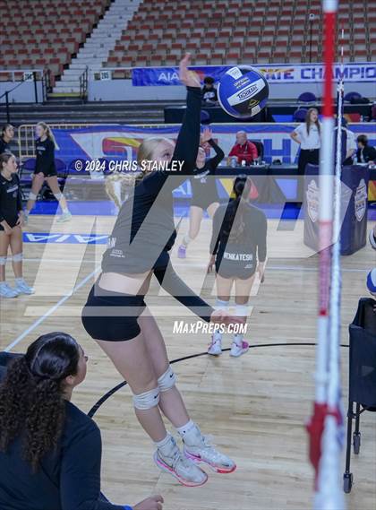 Thumbnail 2 in Valley Christian vs. Seton Catholic (AIA-3A Final) photogallery.