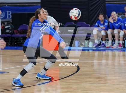 Thumbnail 3 in Valley Christian vs. Seton Catholic (AIA-3A Final) photogallery.