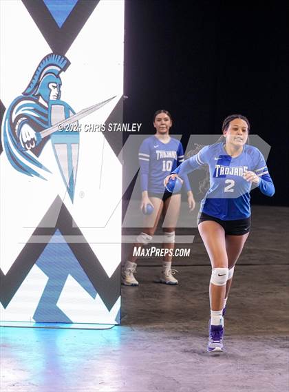 Thumbnail 2 in Valley Christian vs. Seton Catholic (AIA-3A Final) photogallery.