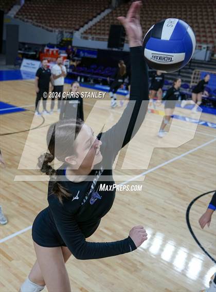 Thumbnail 3 in Valley Christian vs. Seton Catholic (AIA-3A Final) photogallery.