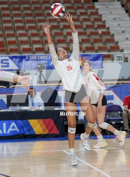Thumbnail 2 in Valley Christian vs. Seton Catholic (AIA-3A Final) photogallery.