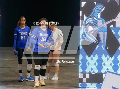 Thumbnail 2 in Valley Christian vs. Seton Catholic (AIA-3A Final) photogallery.