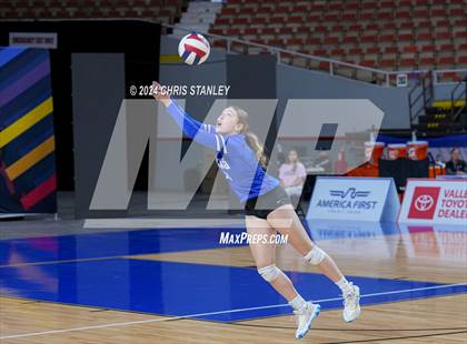 Thumbnail 2 in Valley Christian vs. Seton Catholic (AIA-3A Final) photogallery.