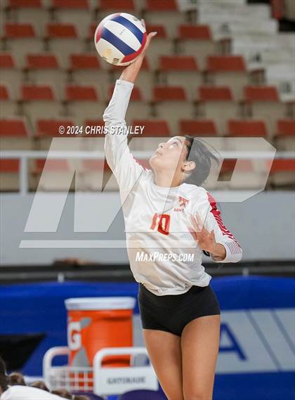 Thumbnail 2 in Valley Christian vs. Seton Catholic (AIA-3A Final) photogallery.