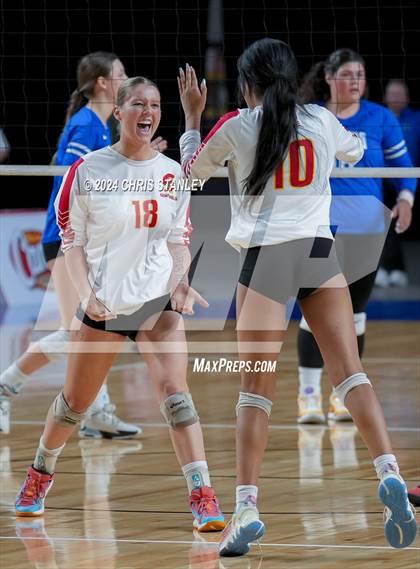 Thumbnail 3 in Valley Christian vs. Seton Catholic (AIA-3A Final) photogallery.