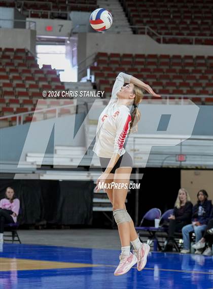 Thumbnail 1 in Valley Christian vs. Seton Catholic (AIA-3A Final) photogallery.