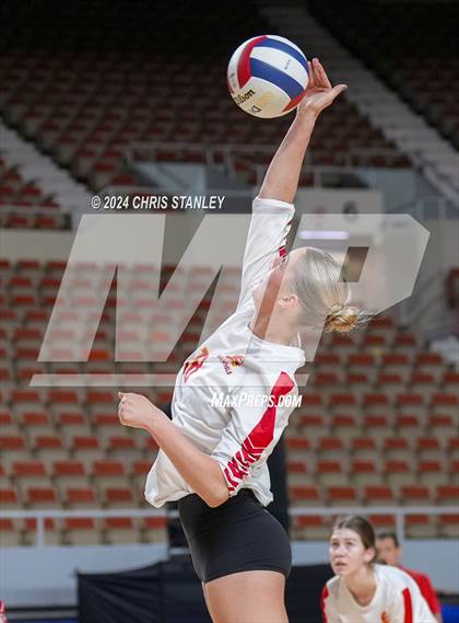 Thumbnail 2 in Valley Christian vs. Seton Catholic (AIA-3A Final) photogallery.