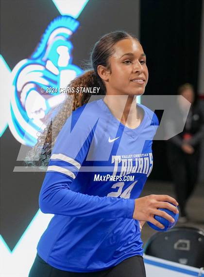 Thumbnail 2 in Valley Christian vs. Seton Catholic (AIA-3A Final) photogallery.