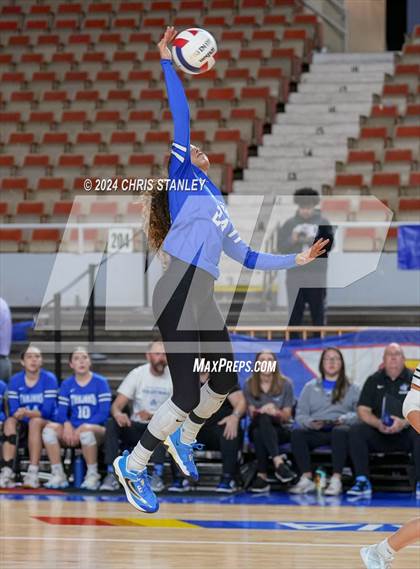 Thumbnail 2 in Valley Christian vs. Seton Catholic (AIA-3A Final) photogallery.