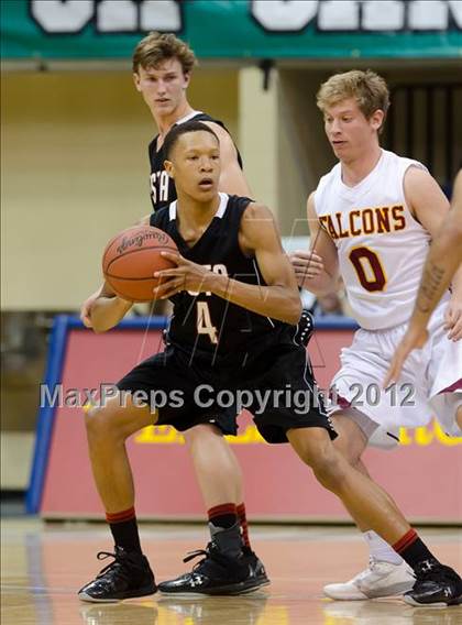 Thumbnail 3 in Torrey Pines vs Vista (CIF SDS D1 Final) photogallery.