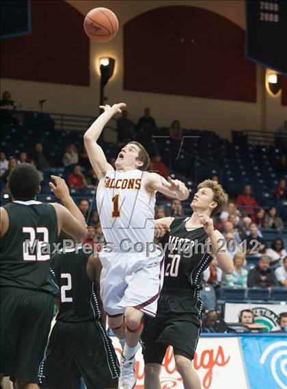 Thumbnail 3 in Torrey Pines vs Vista (CIF SDS D1 Final) photogallery.