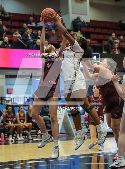 Thumbnail 2 in Yonkers Montessori Academy vs. Valhalla (NYSPHSAA Section 1 Class B Semifinal) photogallery.