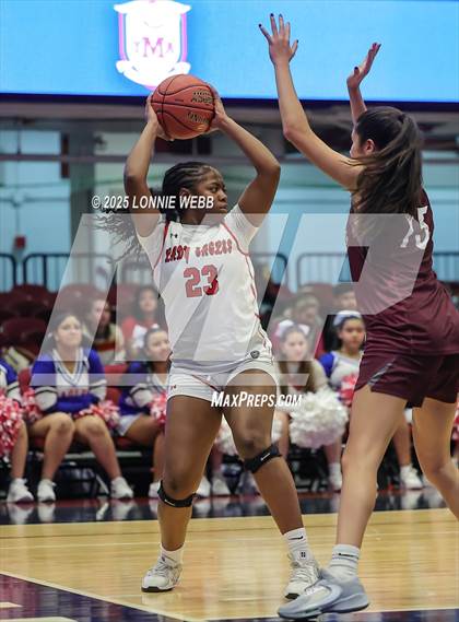 Thumbnail 1 in Yonkers Montessori Academy vs. Valhalla (NYSPHSAA Section 1 Class B Semifinal) photogallery.